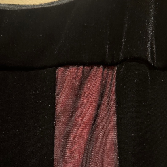 Chic Black and Burgundy  Women's Dress - Picture 6 of 8